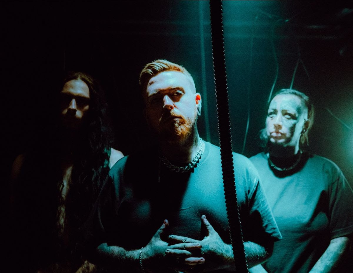 US deathcore trio Saltwound announce debut LP, stream new single